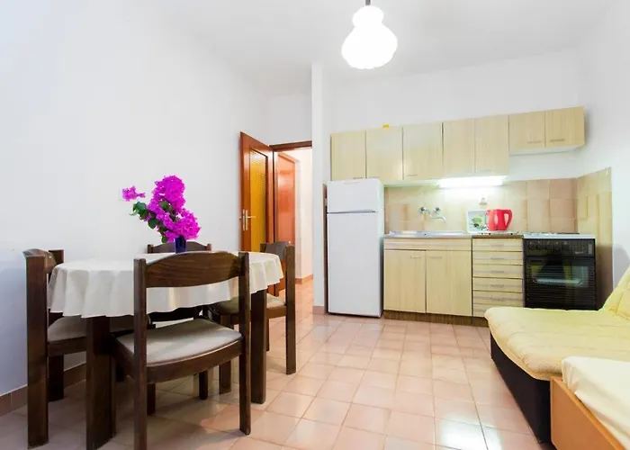 7 Olives * Rogoznica (Sibenik-Knin)